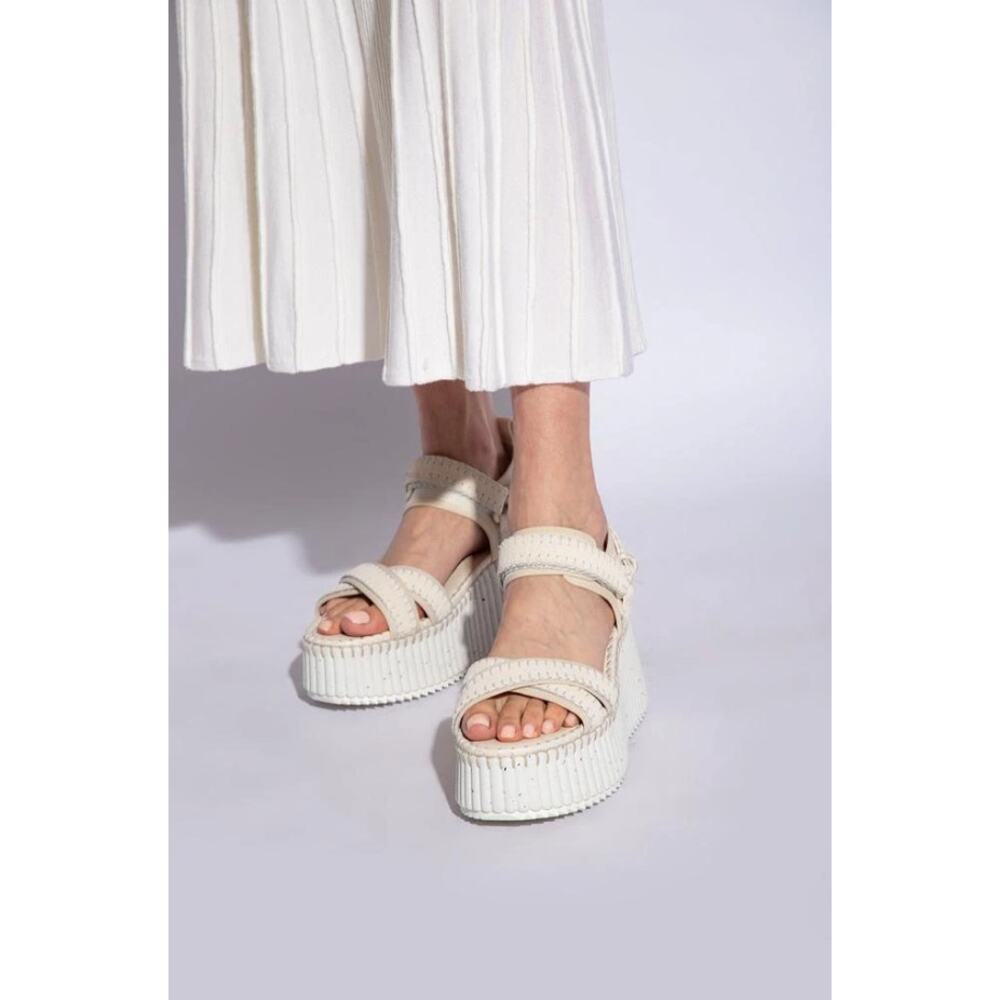 NWB Chloe Nama Wedge Platform Sandals White Size 39W